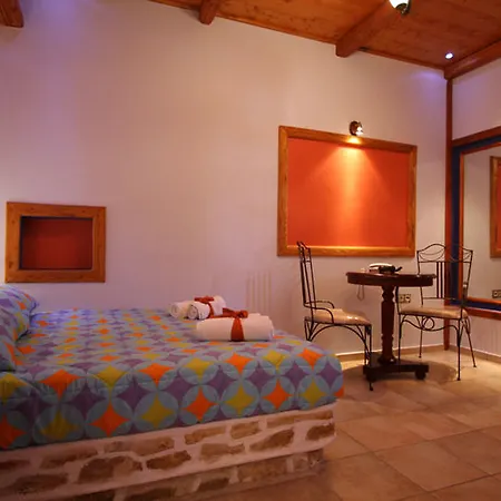 Polikandia Hotel Folégandros