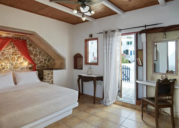 Polikandia Hotel Folégandros