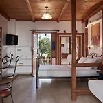 Polikandia Otel