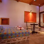 Polikandia Otel Folégandros