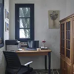 Otel Polikandia 3*