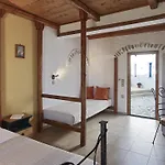Polikandia Otel 3*