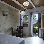 Otel Polikandia