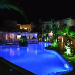 Polikandia Otel 3*
