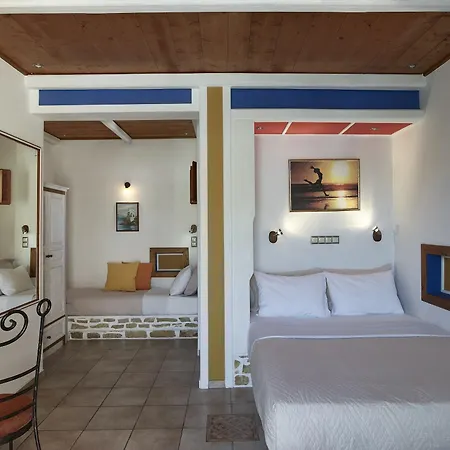 Polikandia Hotel Folegandros Town