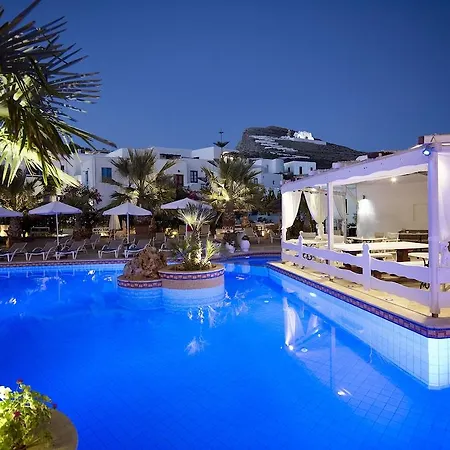 Polikandia Hotel 3*