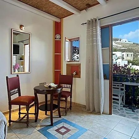 魄力坎迪亚酒店 3* Folégandros