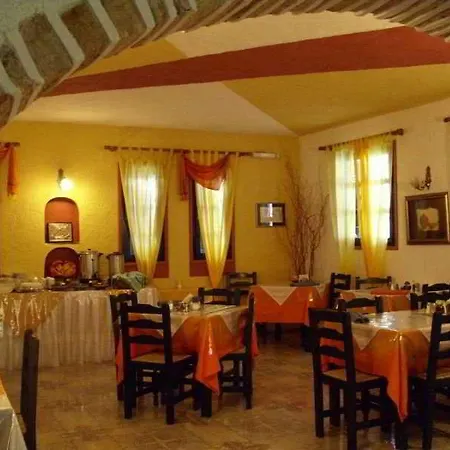 Polikandia Hotel