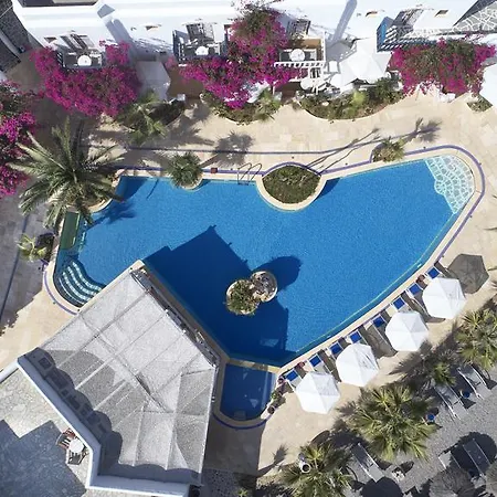 Polikandia Hotel 3*