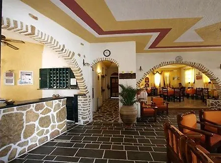 Polikandia Hotel Folegandros Town
