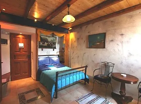 Polikandia Hotel Folegandros Town