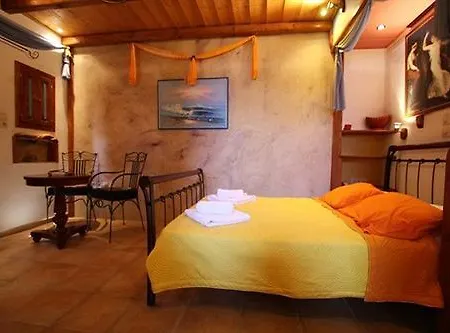 Polikandia Hotel Folegandros Town