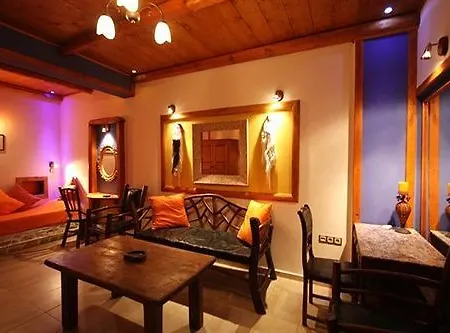 Polikandia Hotel 3*
