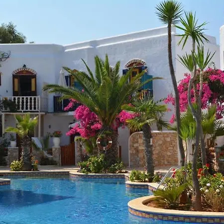 Polikandia 3* Folegandros Town