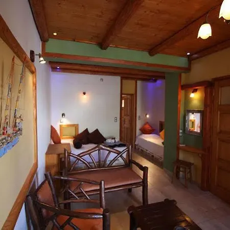 Polikandia Otel 3*